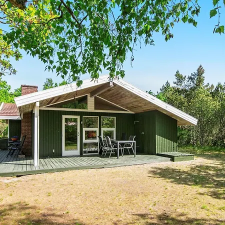 6 Person In Glesborg Feriehus Fjellerup