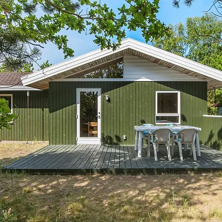 6 Person In Glesborg-by Traum *