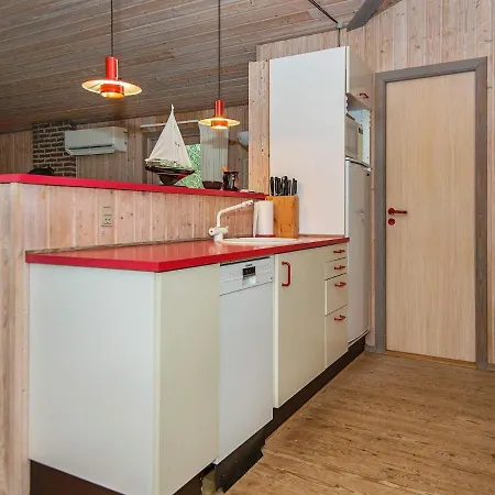 6 Person In Glesborg Holiday home
